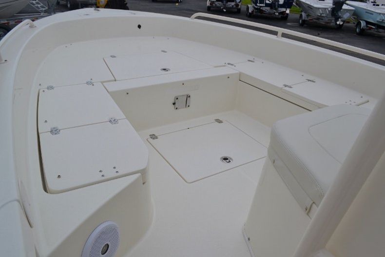 Thumbnail 14 for New 2016 Pathfinder 2600 TRS boat for sale in Vero Beach, FL