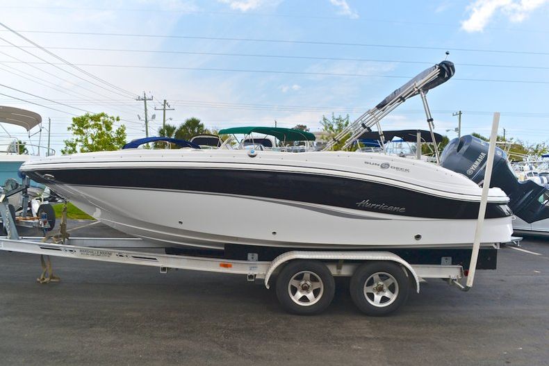 New 2013 Hurricane SunDeck Sport SS 203 OB boat for sale in West Palm Beach, FL