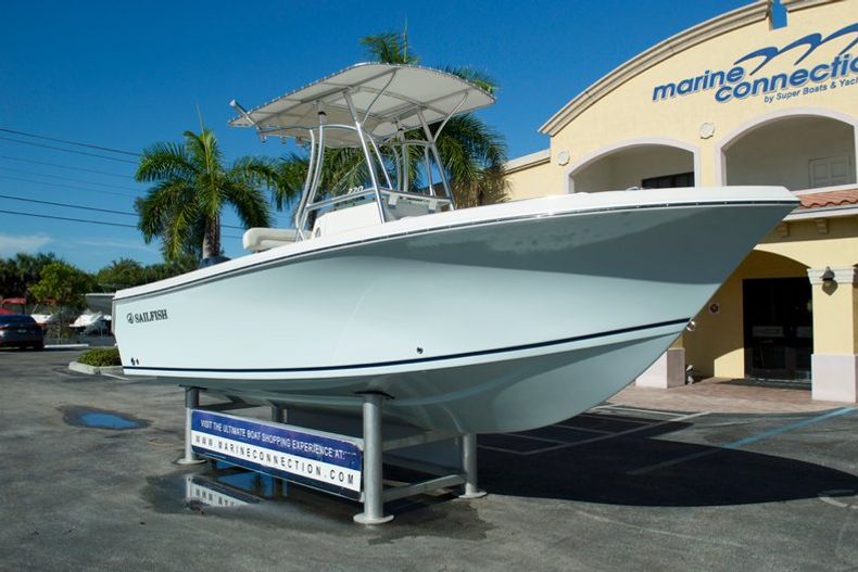 Thumbnail 1 for New 2015 Sailfish 220 CC Center Console boat for sale in West Palm Beach, FL