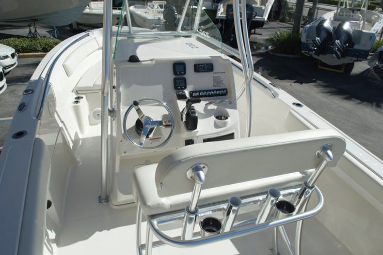 Thumbnail 11 for New 2015 Sailfish 220 CC Center Console boat for sale in West Palm Beach, FL
