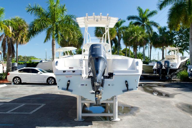 Thumbnail 6 for New 2015 Sailfish 220 CC Center Console boat for sale in West Palm Beach, FL