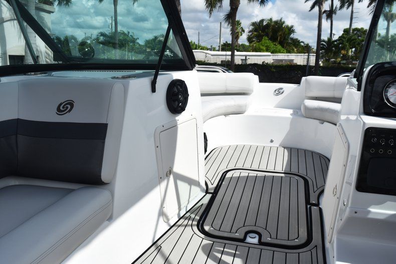 Thumbnail 31 for New 2019 Hurricane SunDeck SD 187 OB boat for sale in West Palm Beach, FL