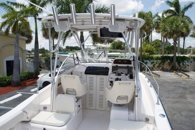Thumbnail 19 for Used 2000 Grady-White Seafarer 228 Walk Around boat for sale in West Palm Beach, FL