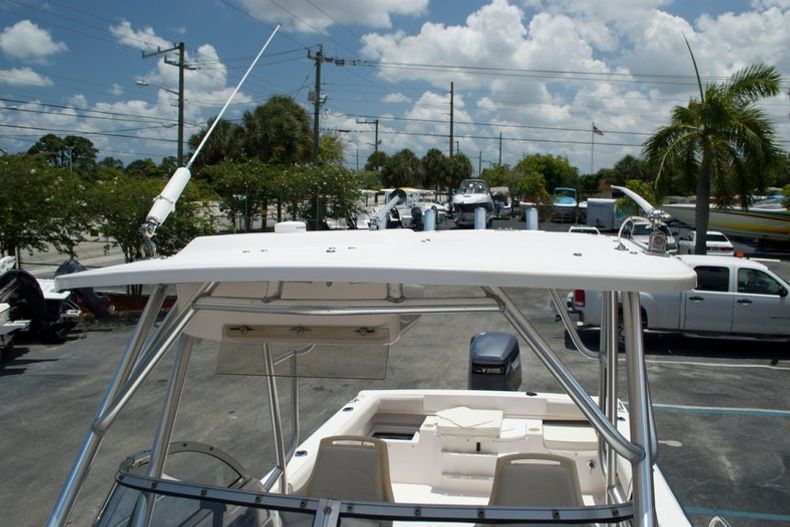 Thumbnail 36 for Used 2000 Grady-White Seafarer 228 Walk Around boat for sale in West Palm Beach, FL