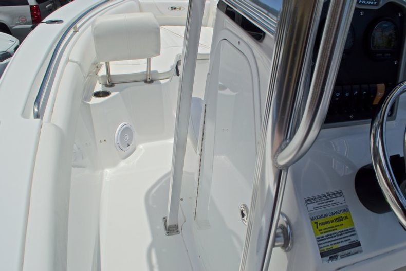 Thumbnail 40 for Used 2013 Sea Hunt 210 Triton boat for sale in West Palm Beach, FL