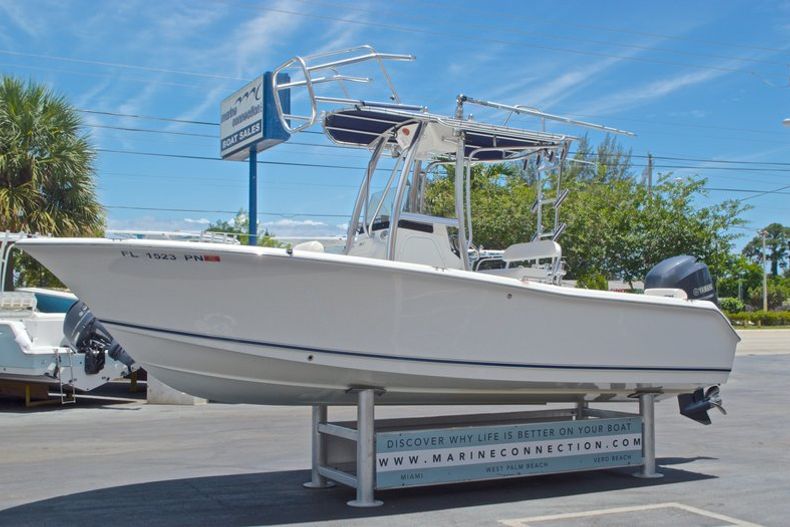 Thumbnail 4 for Used 2013 Sea Hunt 210 Triton boat for sale in West Palm Beach, FL