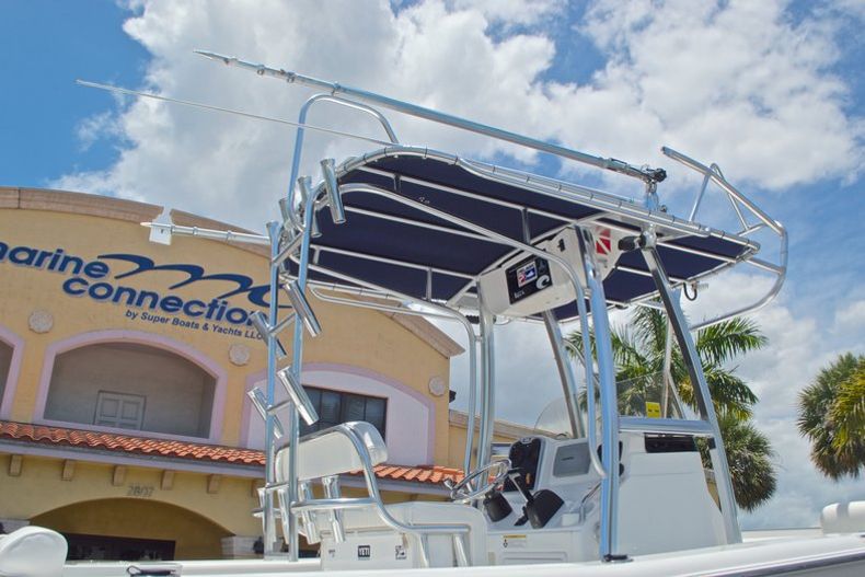 Thumbnail 9 for Used 2013 Sea Hunt 210 Triton boat for sale in West Palm Beach, FL