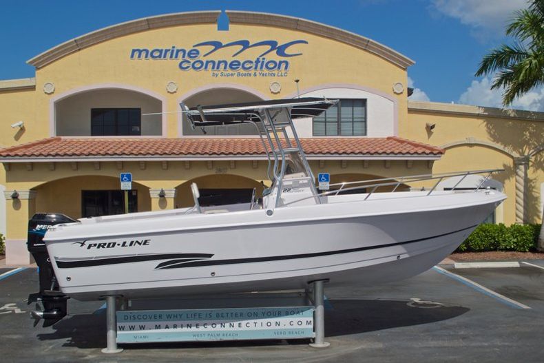 Used 2002 Pro-Line 22 Sport boat for sale in West Palm Beach, FL