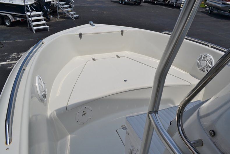 Thumbnail 19 for Used 2004 Caravelle 200 boat for sale in Vero Beach, FL