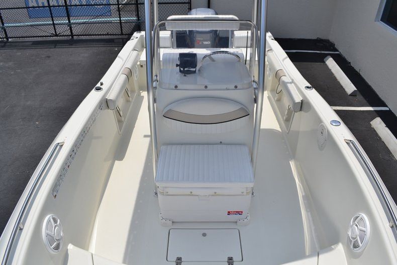 Thumbnail 20 for Used 2004 Caravelle 200 boat for sale in Vero Beach, FL