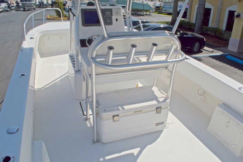 Thumbnail 13 for Used 2005 Twin Vee 26 CC Center Console boat for sale in West Palm Beach, FL