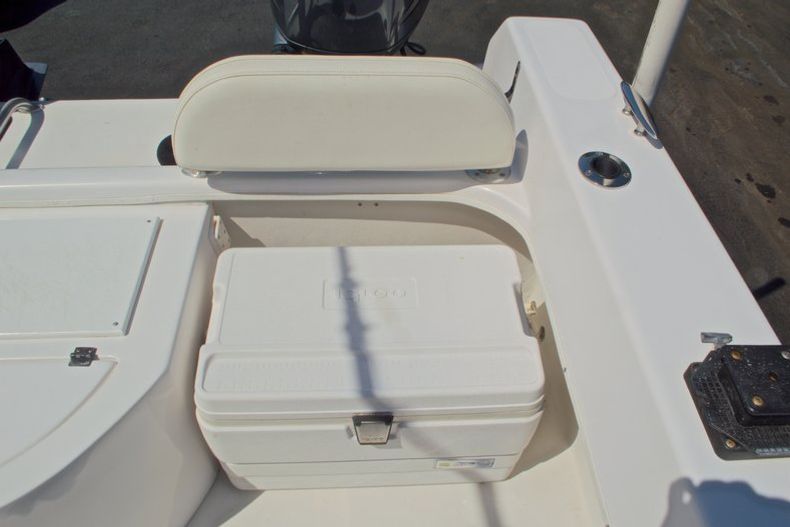 Thumbnail 19 for Used 2005 Twin Vee 26 CC Center Console boat for sale in West Palm Beach, FL