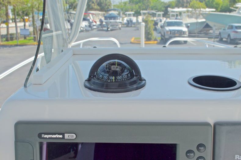 Thumbnail 31 for Used 2005 Twin Vee 26 CC Center Console boat for sale in West Palm Beach, FL