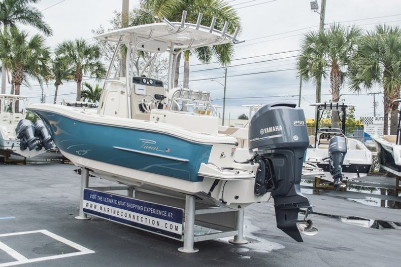Thumbnail 3 for Used 2013 Pioneer 222 Sportfish boat for sale in West Palm Beach, FL