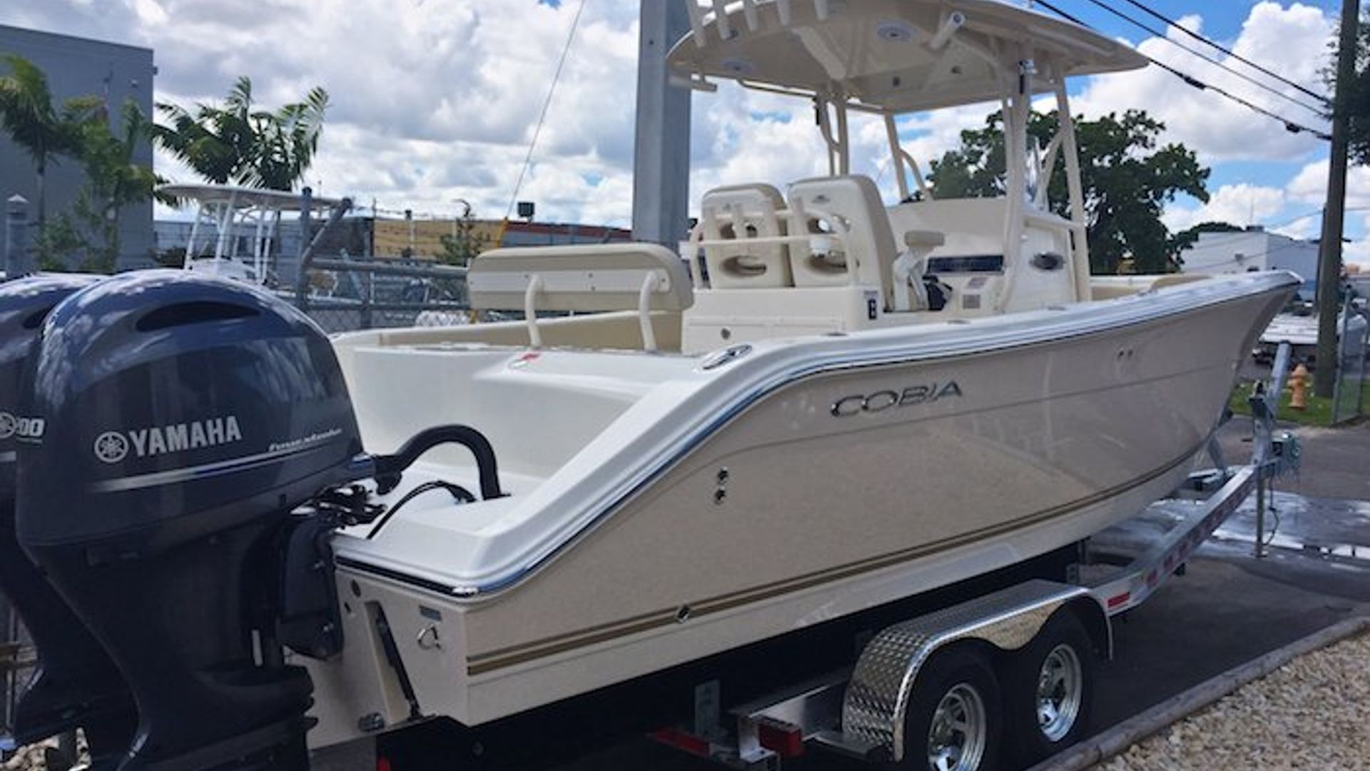 New 2016 Cobia 277 Center Console #W016 image 3