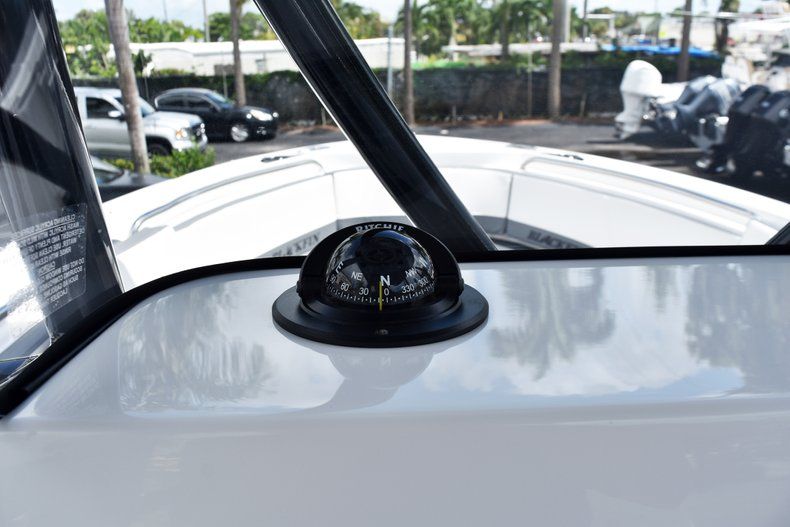 Thumbnail 36 for New 2019 Blackfin 212CC Center Console boat for sale in West Palm Beach, FL