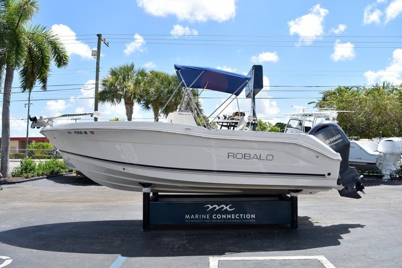 Thumbnail 6 for Used 2016 Robalo R200 Center Console boat for sale in West Palm Beach, FL