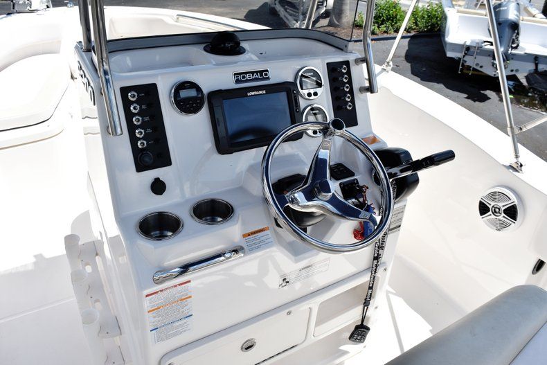 Thumbnail 21 for Used 2016 Robalo R200 Center Console boat for sale in West Palm Beach, FL