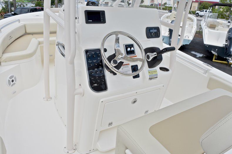 Thumbnail 28 for New 2018 Cobia 201 Center Console boat for sale in West Palm Beach, FL