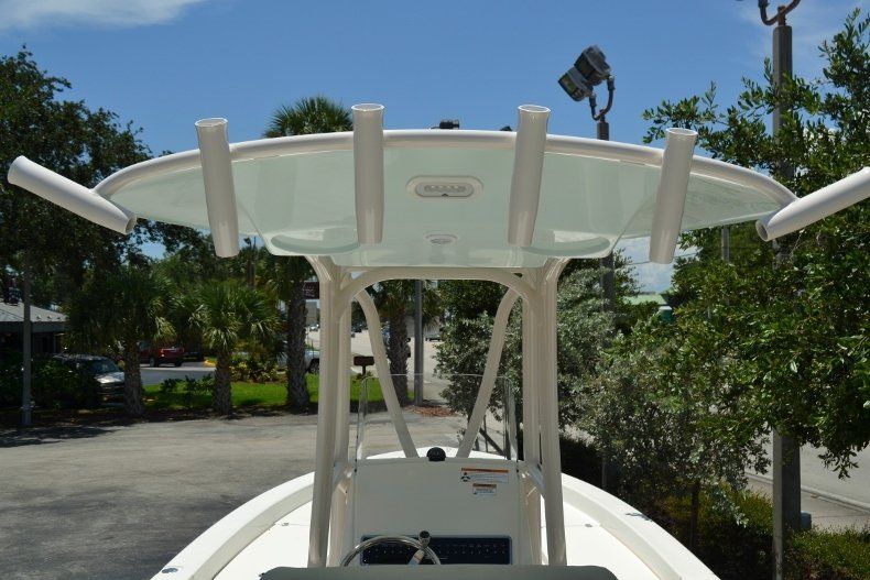 Thumbnail 9 for New 2018 Pathfinder 2600 HPS Bay Boat boat for sale in Vero Beach, FL