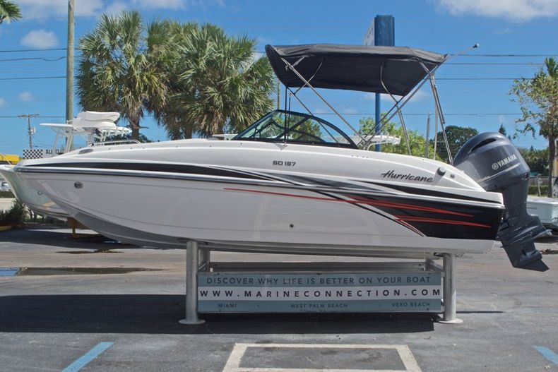 Thumbnail 4 for New 2017 Hurricane SunDeck SD 187 OB boat for sale in Miami, FL