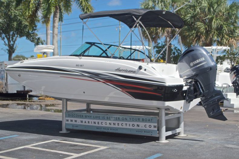 Thumbnail 5 for New 2017 Hurricane SunDeck SD 187 OB boat for sale in Miami, FL