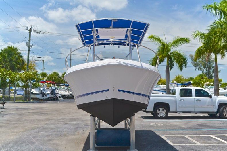 Thumbnail 2 for Used 2000 Pro-Line 20 Sport Center Console boat for sale in West Palm Beach, FL