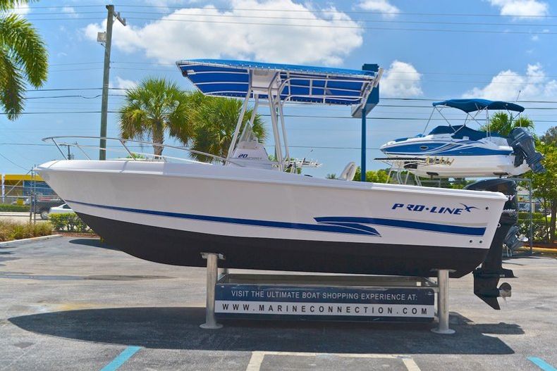 Thumbnail 4 for Used 2000 Pro-Line 20 Sport Center Console boat for sale in West Palm Beach, FL