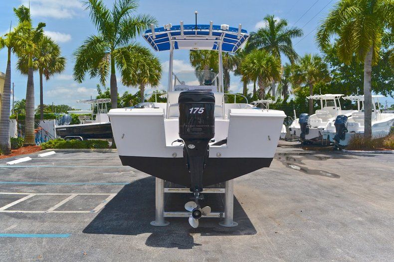 Thumbnail 6 for Used 2000 Pro-Line 20 Sport Center Console boat for sale in West Palm Beach, FL