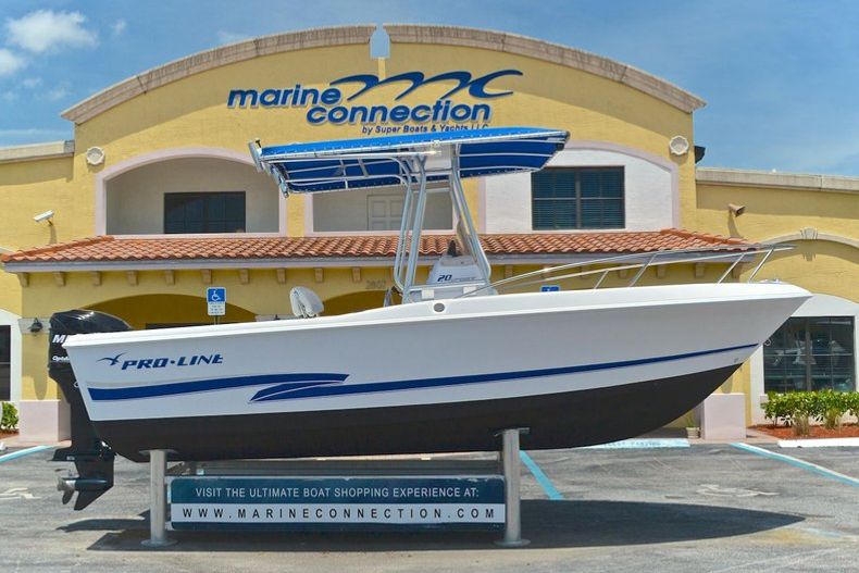Used 2000 Pro-Line 20 Sport Center Console boat for sale in West Palm Beach, FL
