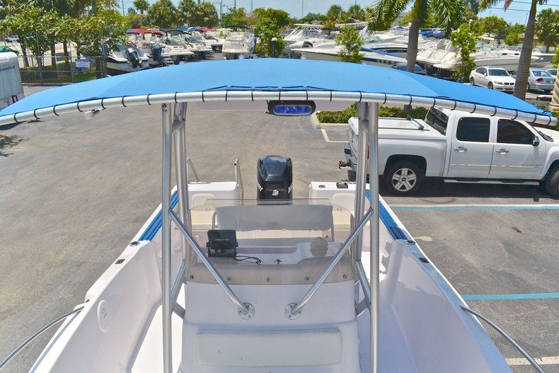 Thumbnail 54 for Used 2000 Pro-Line 20 Sport Center Console boat for sale in West Palm Beach, FL