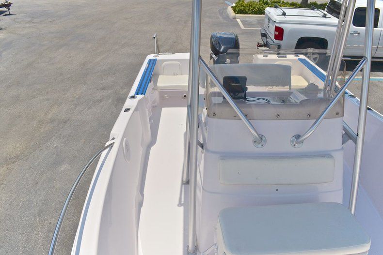 Thumbnail 57 for Used 2000 Pro-Line 20 Sport Center Console boat for sale in West Palm Beach, FL