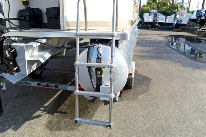 Thumbnail 16 for Used 2008 Sun Chaser 820 Fish RE Pontoon boat for sale in West Palm Beach, FL