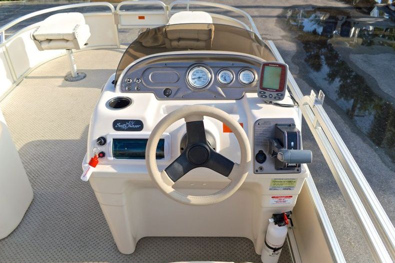 Thumbnail 34 for Used 2008 Sun Chaser 820 Fish RE Pontoon boat for sale in West Palm Beach, FL