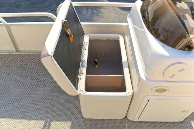 Thumbnail 43 for Used 2008 Sun Chaser 820 Fish RE Pontoon boat for sale in West Palm Beach, FL