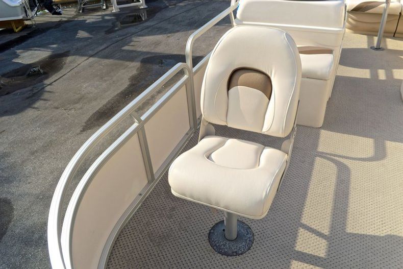 Thumbnail 54 for Used 2008 Sun Chaser 820 Fish RE Pontoon boat for sale in West Palm Beach, FL