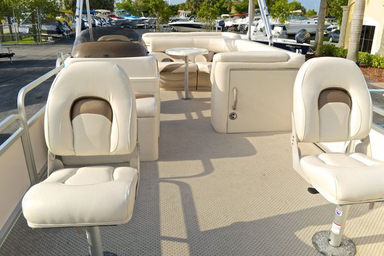 Thumbnail 57 for Used 2008 Sun Chaser 820 Fish RE Pontoon boat for sale in West Palm Beach, FL
