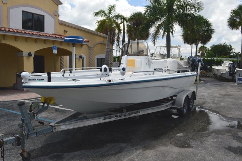 Thumbnail 2 for Used 2003 Polar 2100 Fishmaster Bay Boat boat for sale in West Palm Beach, FL