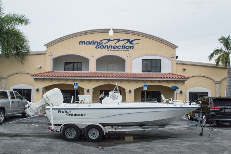 Used 2003 Polar 2100 Fishmaster Bay Boat boat for sale in West Palm Beach, FL