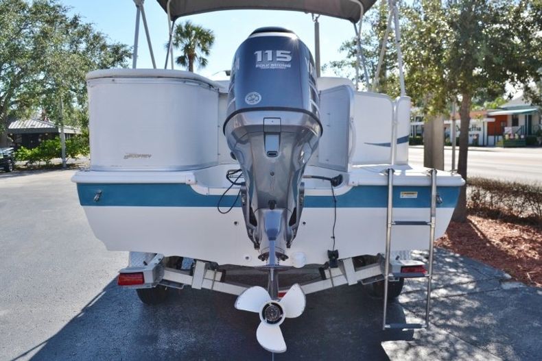 Thumbnail 4 for Used 2008 Hurricane FunDeck FD 226F4 OB boat for sale in Vero Beach, FL