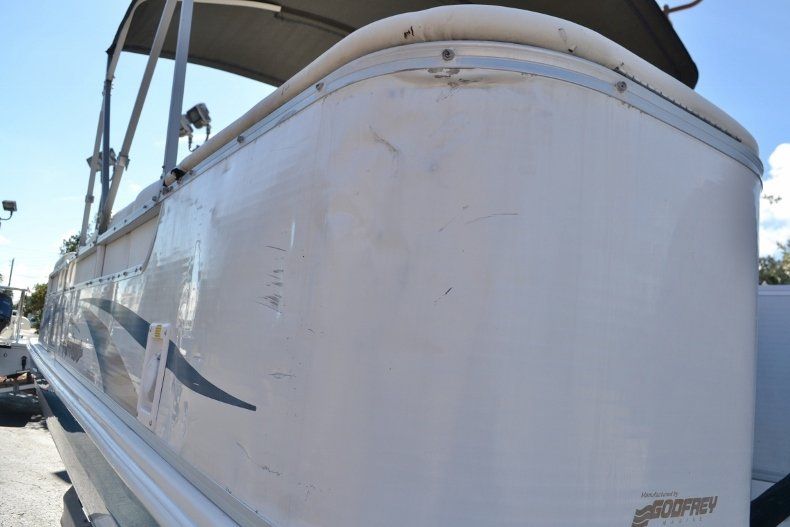 Thumbnail 20 for Used 2008 Hurricane FunDeck FD 226F4 OB boat for sale in Vero Beach, FL