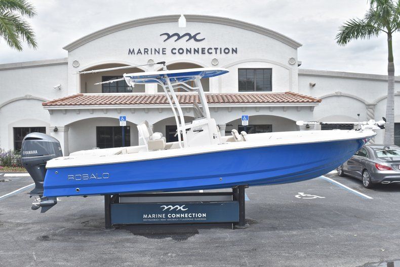 Used 2017 Robalo 246 Cayman boat for sale in West Palm Beach, FL