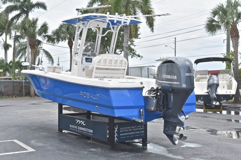 Thumbnail 7 for Used 2017 Robalo 246 Cayman boat for sale in West Palm Beach, FL