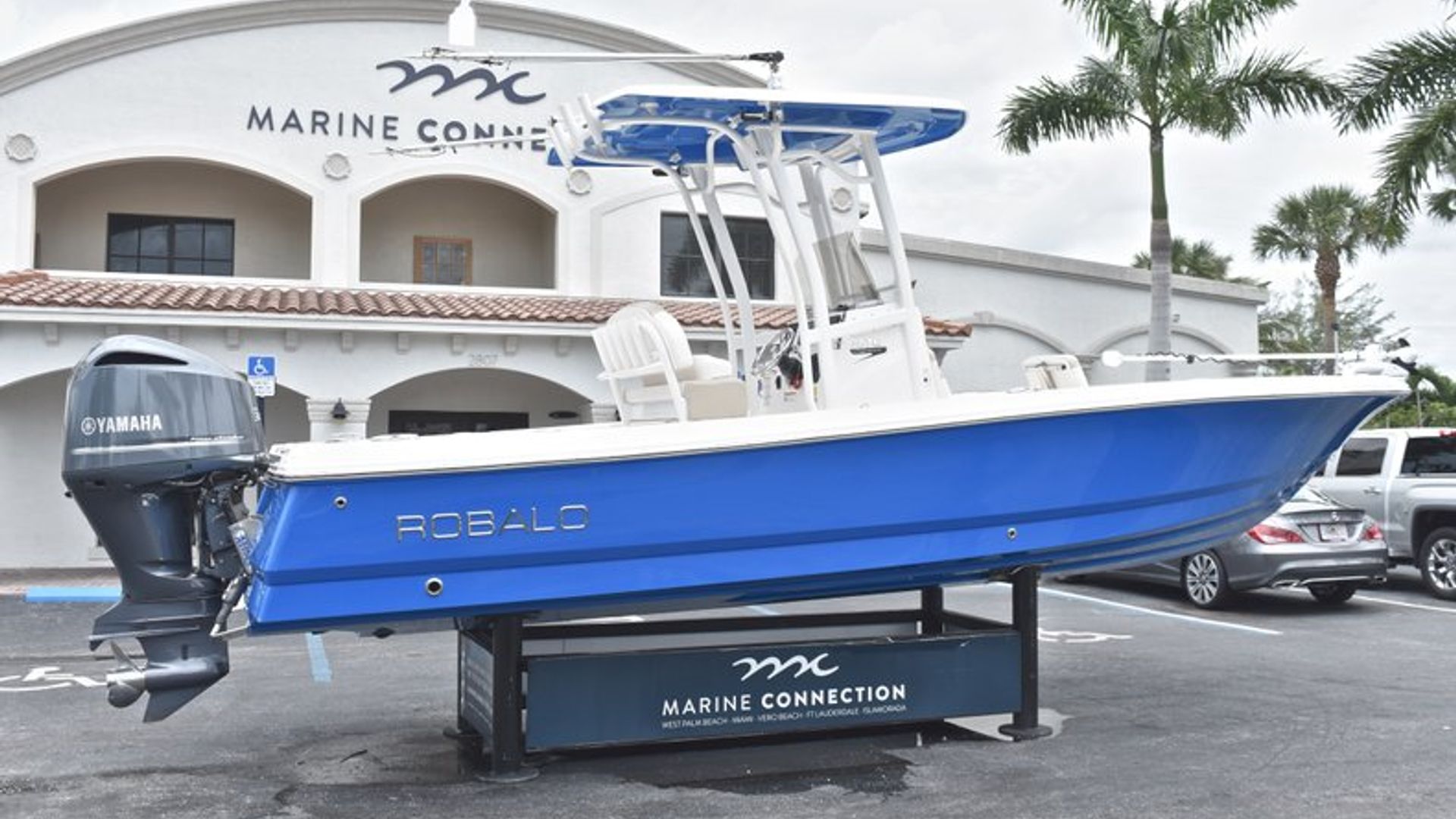 Used 2017 Robalo 246 Cayman #0245 image 10