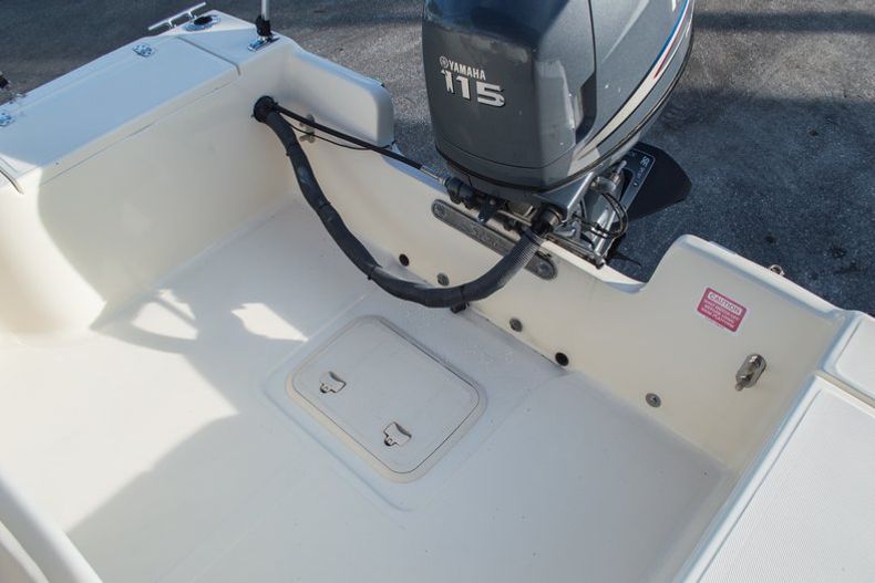Thumbnail 15 for Used 2003 Scout 185 boat for sale in West Palm Beach, FL