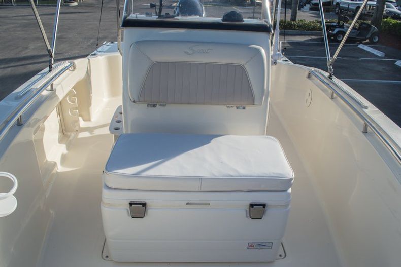 Thumbnail 28 for Used 2003 Scout 185 boat for sale in West Palm Beach, FL
