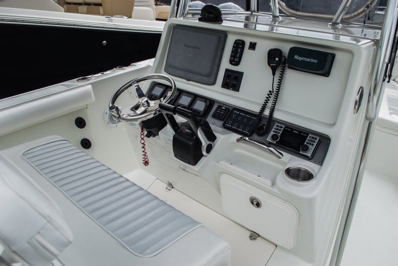 Thumbnail 7 for Used 2007 Sailfish 2360 CC Center Console boat for sale in West Palm Beach, FL