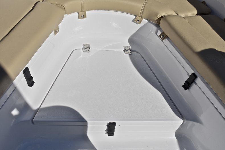 Thumbnail 46 for New 2018 Sportsman Heritage 231 Center Console boat for sale in West Palm Beach, FL