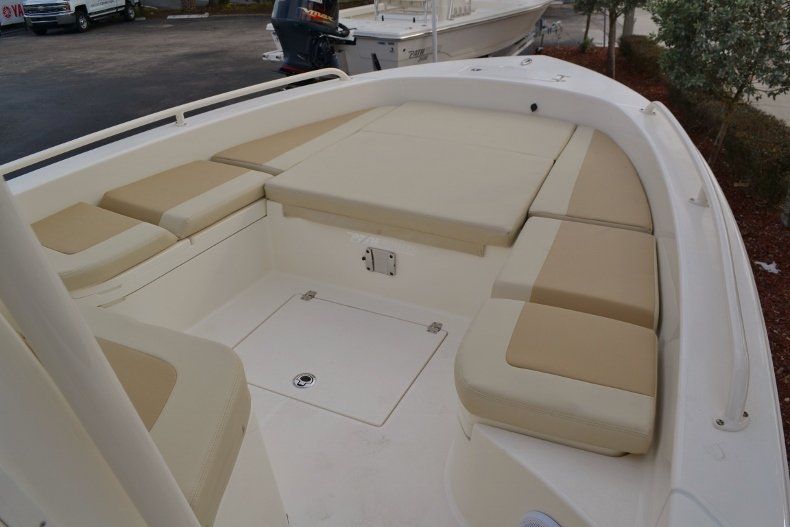 Thumbnail 17 for New 2017 Pathfinder 2600 TRS boat for sale in Miami, FL