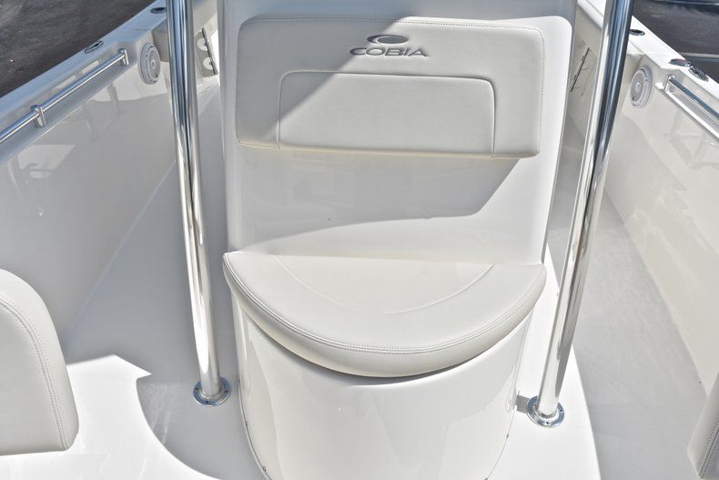 Thumbnail 39 for New 2019 Cobia 220 Center Console boat for sale in West Palm Beach, FL
